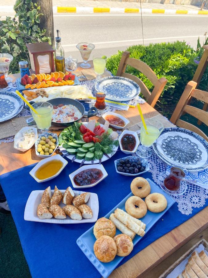 Lacivert Hotel Ayvalı Buitenkant foto