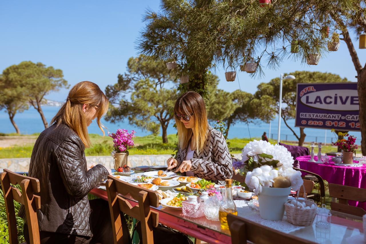Lacivert Hotel Ayvalı Buitenkant foto