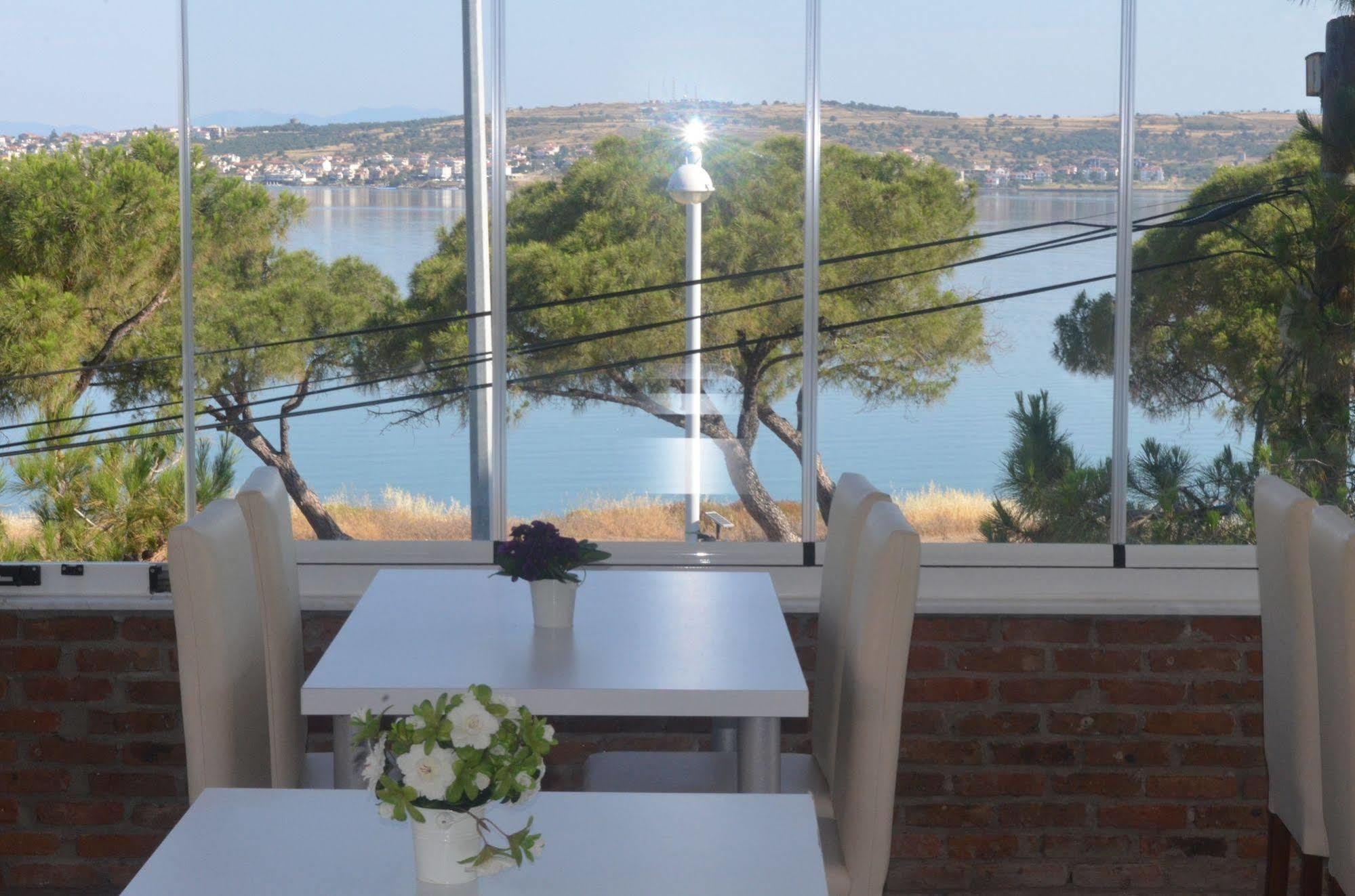Lacivert Hotel Ayvalı Buitenkant foto