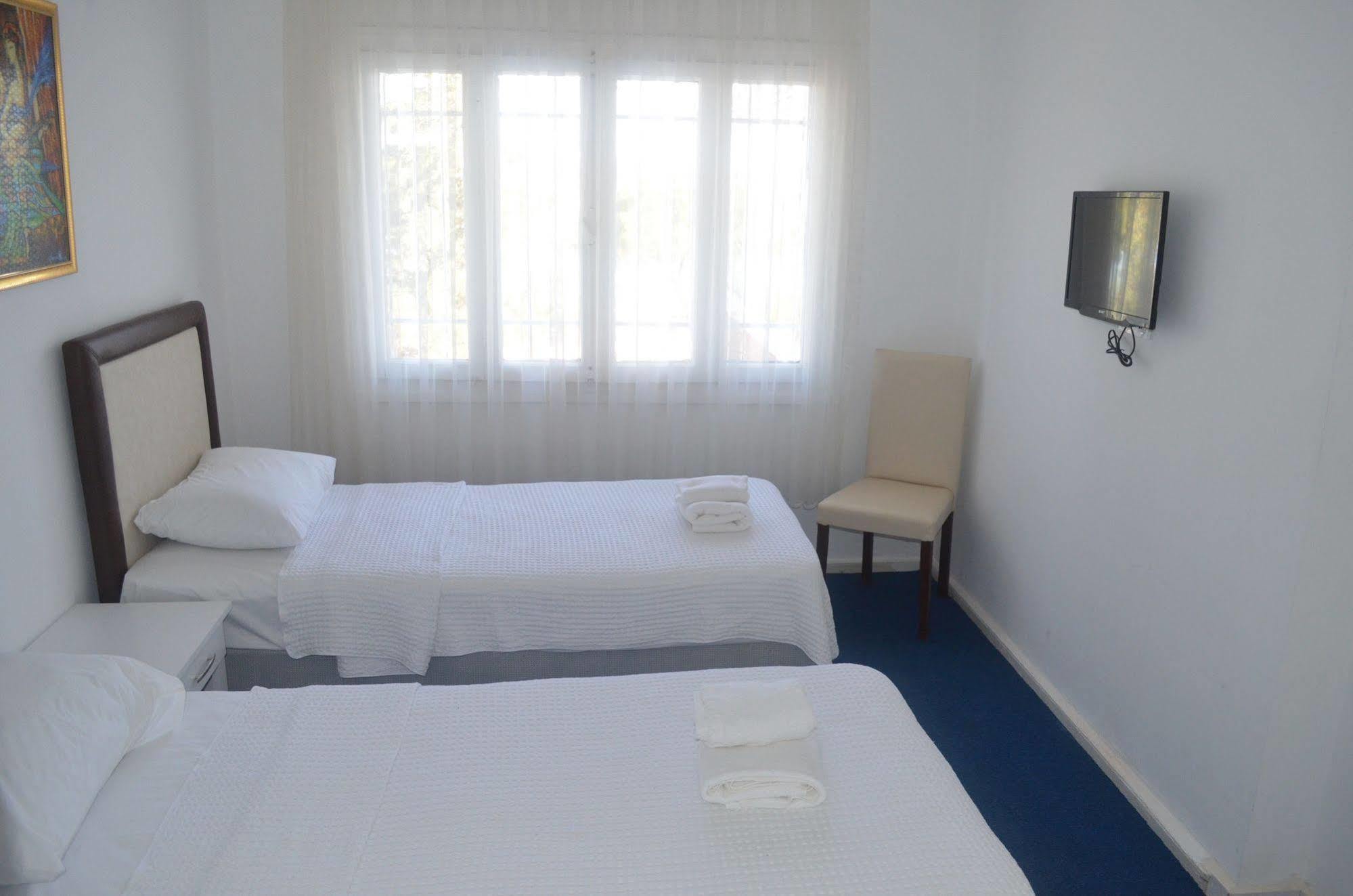 Lacivert Hotel Ayvalı Buitenkant foto