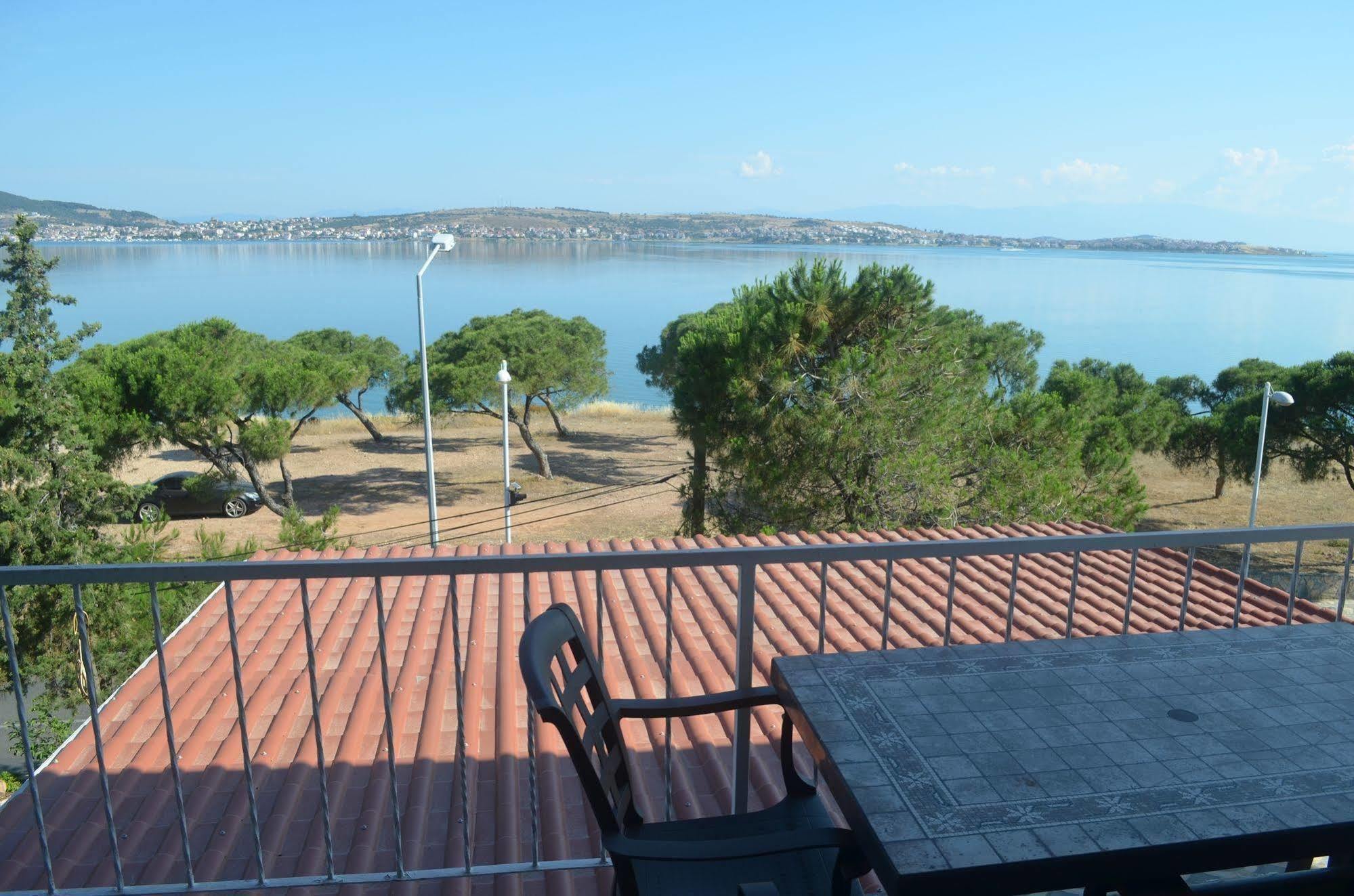 Lacivert Hotel Ayvalı Buitenkant foto