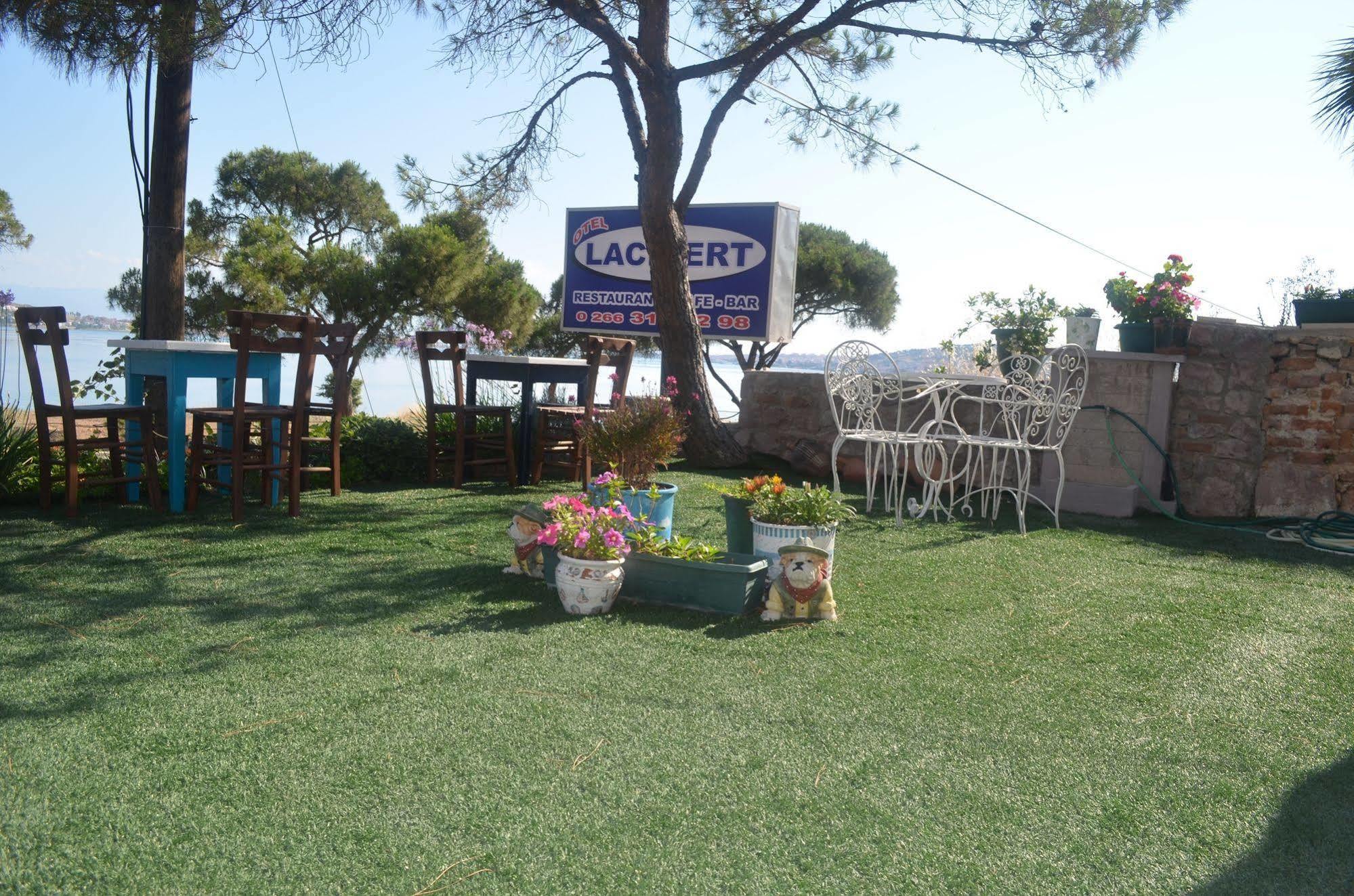 Lacivert Hotel Ayvalı Buitenkant foto