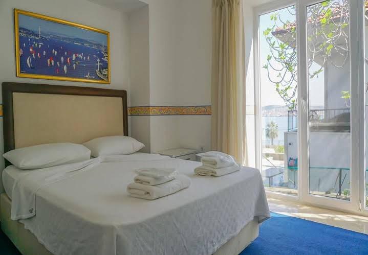 Lacivert Hotel Ayvalı Buitenkant foto