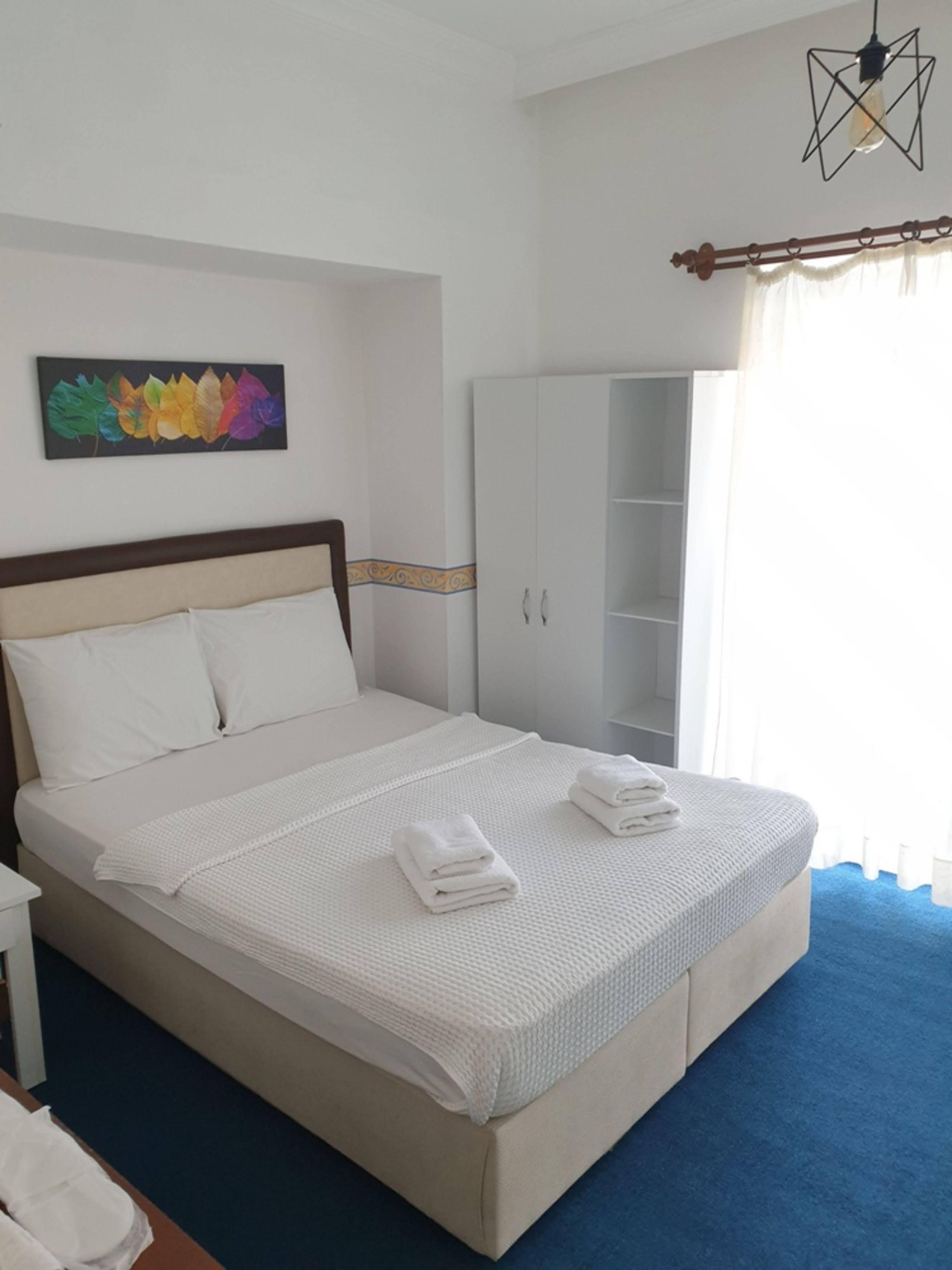 Lacivert Hotel Ayvalı Buitenkant foto