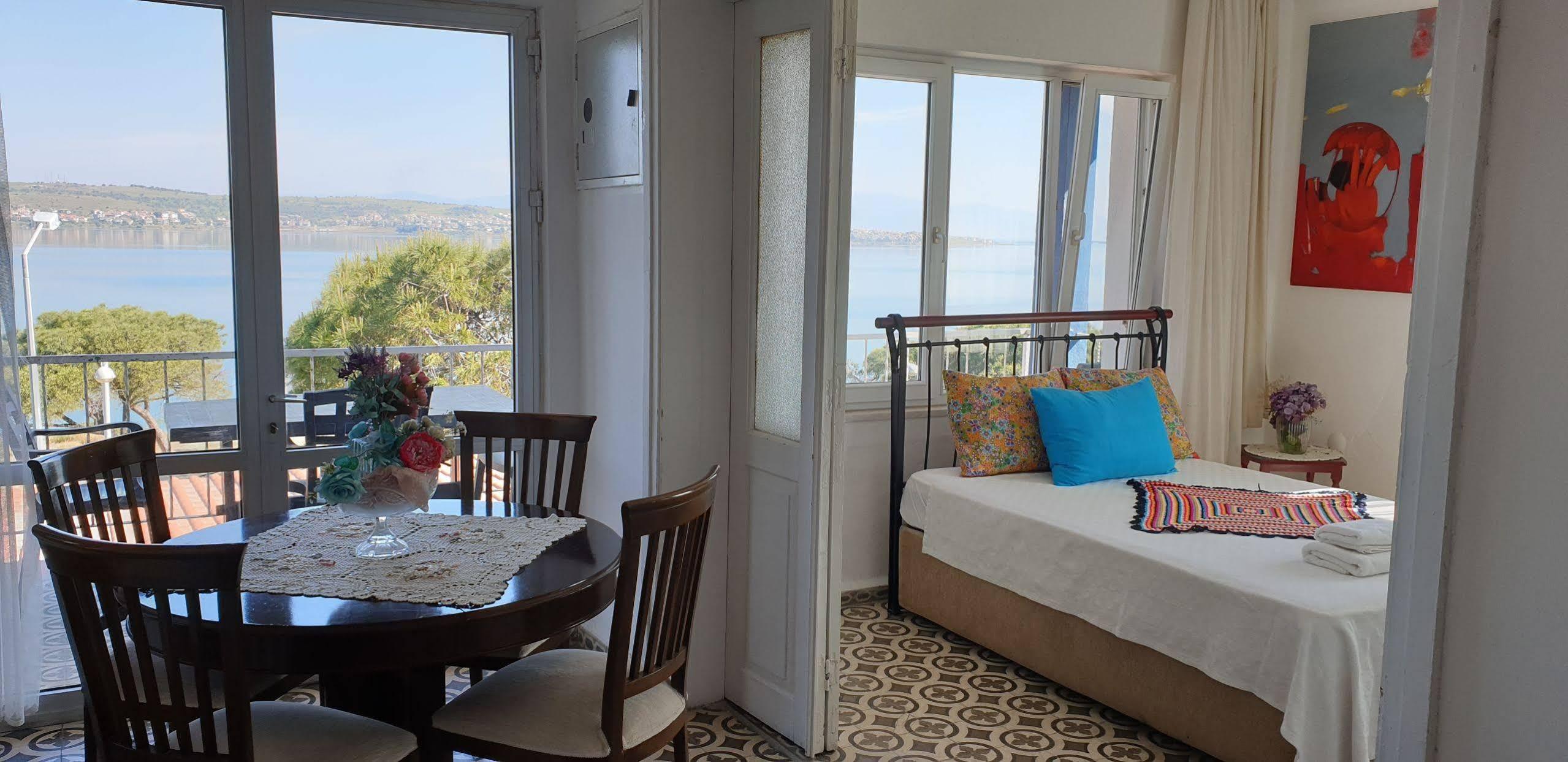 Lacivert Hotel Ayvalı Buitenkant foto